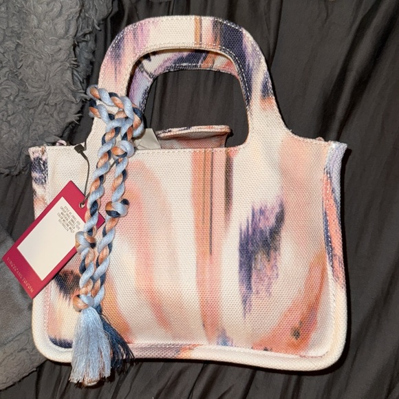 Vince Camuto Handbags - Vince Camuto NWT Orange and Purple Abstract Print Women's Bag